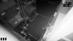 8am-the-warehouse--screenshot-15