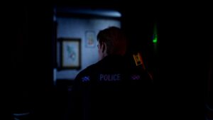 shes-leaving--screenshot-5